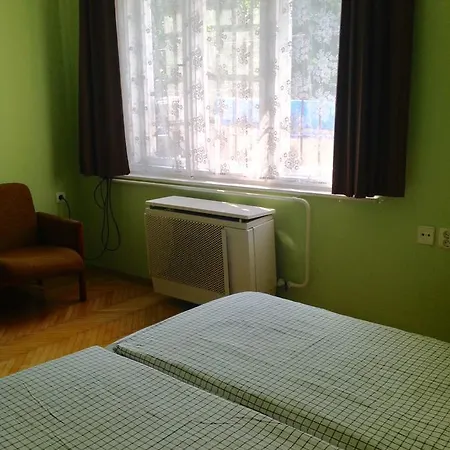 Gasthuis Klasszik Apartman Hajdúszoboszló
